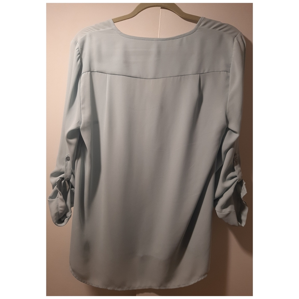 Light Blue Top - Picture 2 of 3
